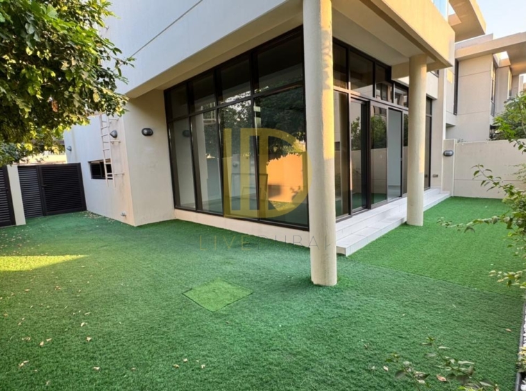 Corner Unit – Well Maintained – Spacious