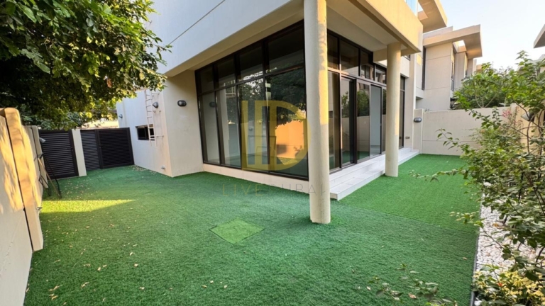 Corner Unit – Well Maintained – Spacious