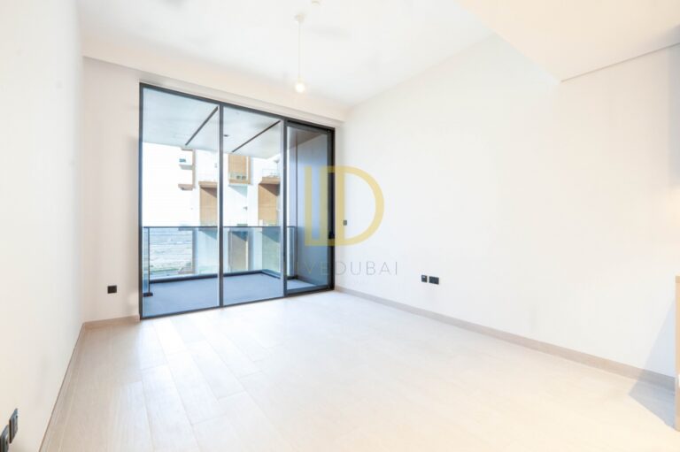 Brand New – Kitchen Equipped – Prime Location