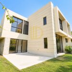 Photo of Four-bedroom villa in Silver Springs 1