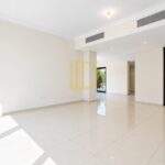 Photo of Four-bedroom villa in Silver Springs 1