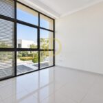 Photo of Four-bedroom villa in Silver Springs 1