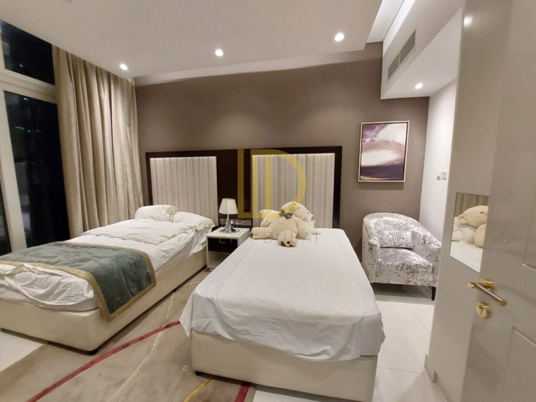 Vacant |Furnished | Exclusive | with Parking