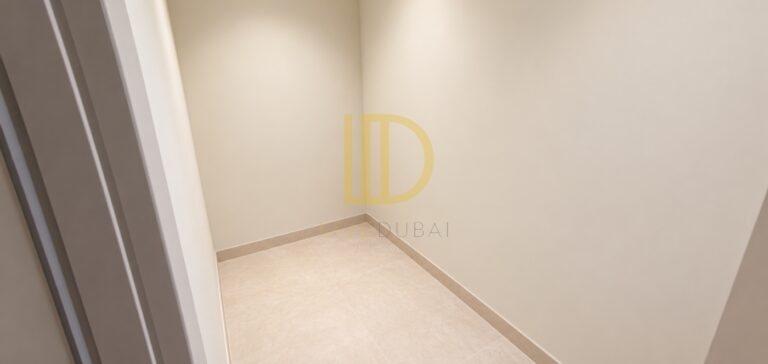 Four-bedroom villa in Wadi Alshabak