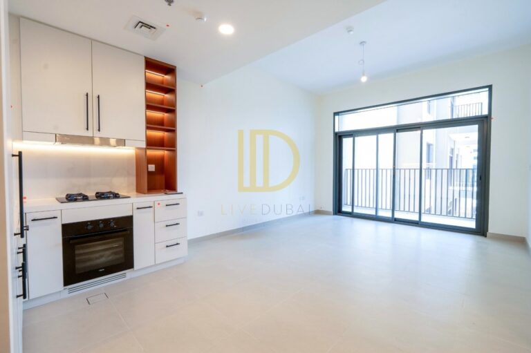 One-bedroom apartment in Town Square