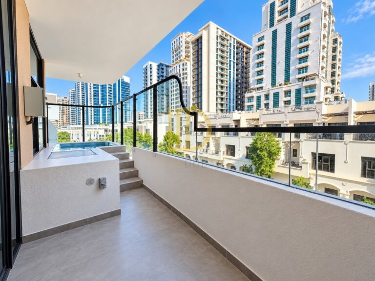 12 CHEQUES|BRAND NEW | WITH POOL