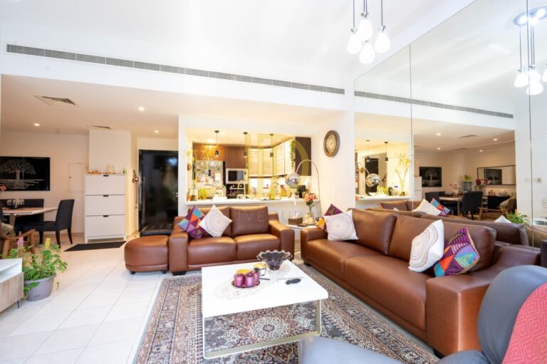 3 Bedroom | 1 Parking | Street 2 | Must See | Call
