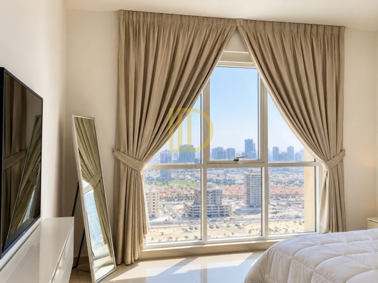 One-bedroom apartment in Lakeside Tower D