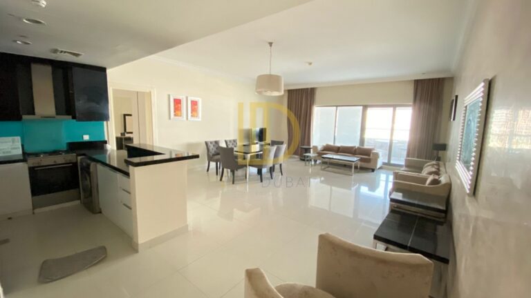 Large Terrace – Furnished – Middle Floor – Huge Apt