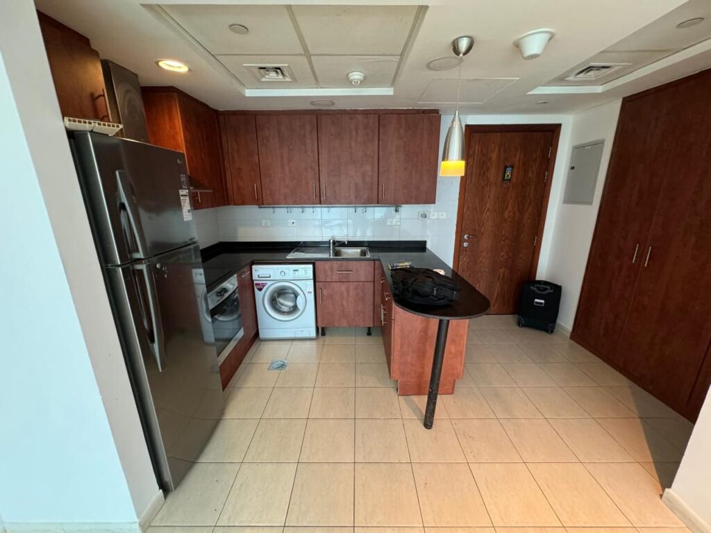 Kitchen and dining before the renovation, Lake Terrace, JLT