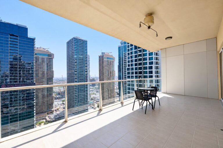 Lake Terrace, Jumeirah Lake Towers
