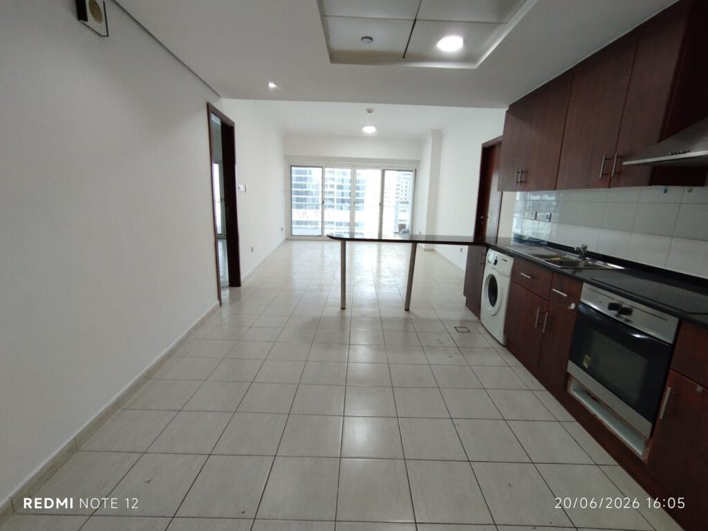 Kitchen units before the renovation, Lake View Tower, JLT