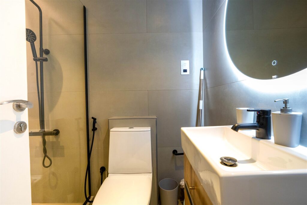 Bathroom after the renovation, Lake View Tower, JLT
